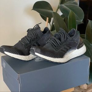 Adidas womens ultra boost x - size 9.5